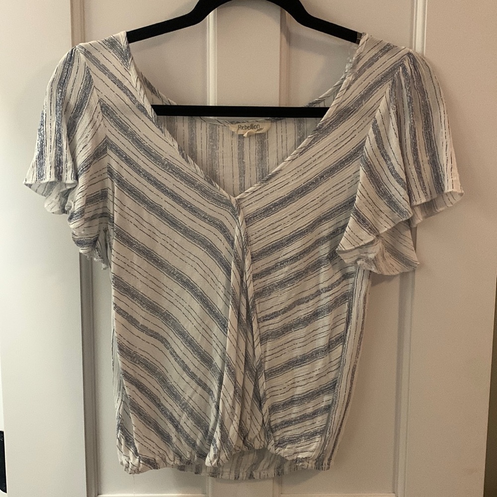 Short sleeve striped blouse